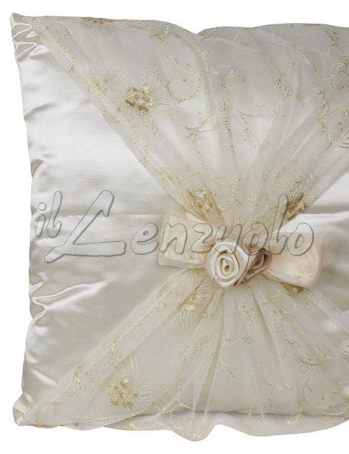 corredo-sposa-deven-cuscino-dettaglio