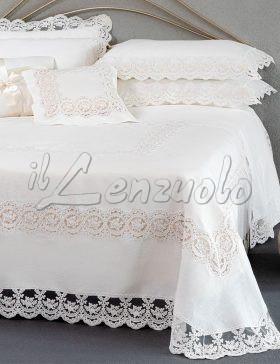 Corredo sposa: Copriletto lenzuola matrimoniali cuscino arredo con pizzo