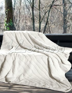 plaid-in-pelliccia-ferrari-sensual-dream